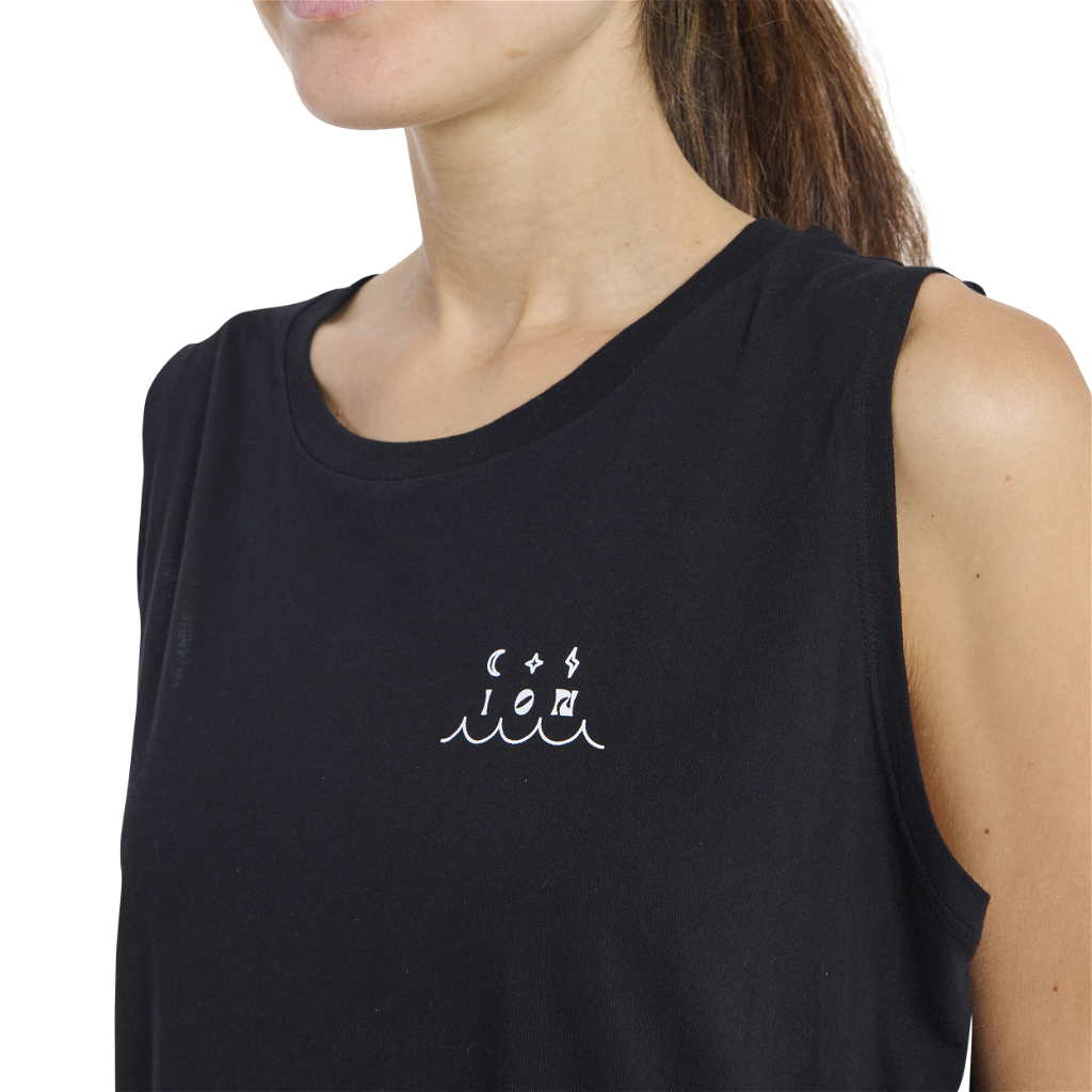 220809_ION_Beach_Women_02_2323.png