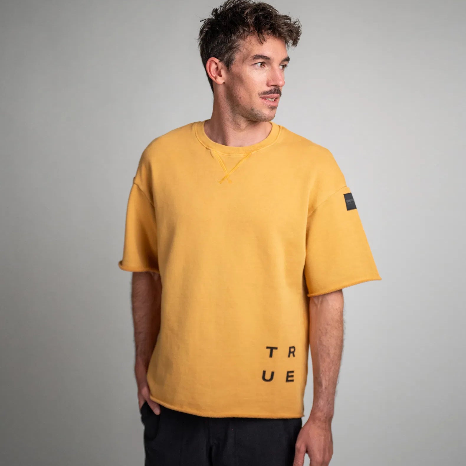 44250-5006_DT_Sweat_Tee_SS_True_Fade_Out_unisex_1_313_mango_1.webp
