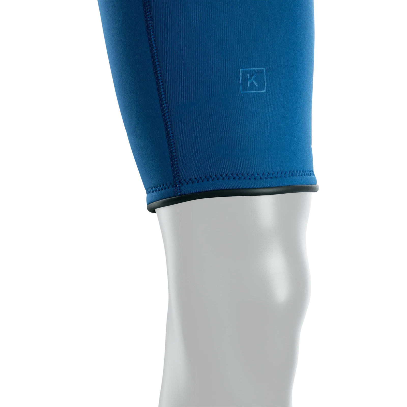48232-4482_IOW-Wetsuit-Seek-Core-3_2-Shorty-LS-Front-Zip-men_09_703-faint-blue_XD.webp