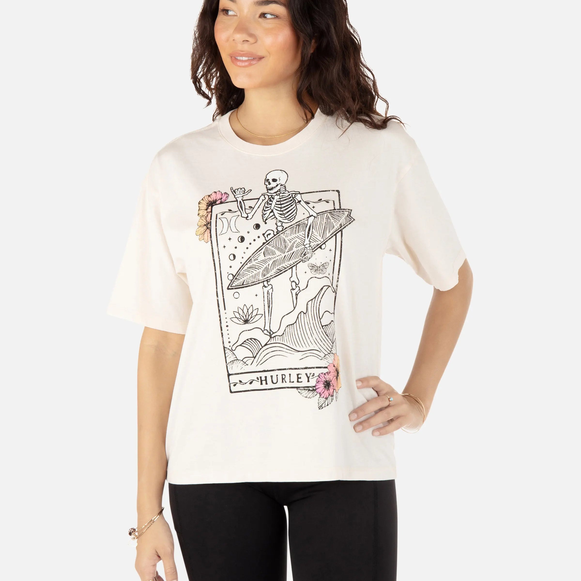 HU109K4_VINTAGE-WHITE_01_88b7df1c-4604-4eb0-9e40-60be3d96769f.webp