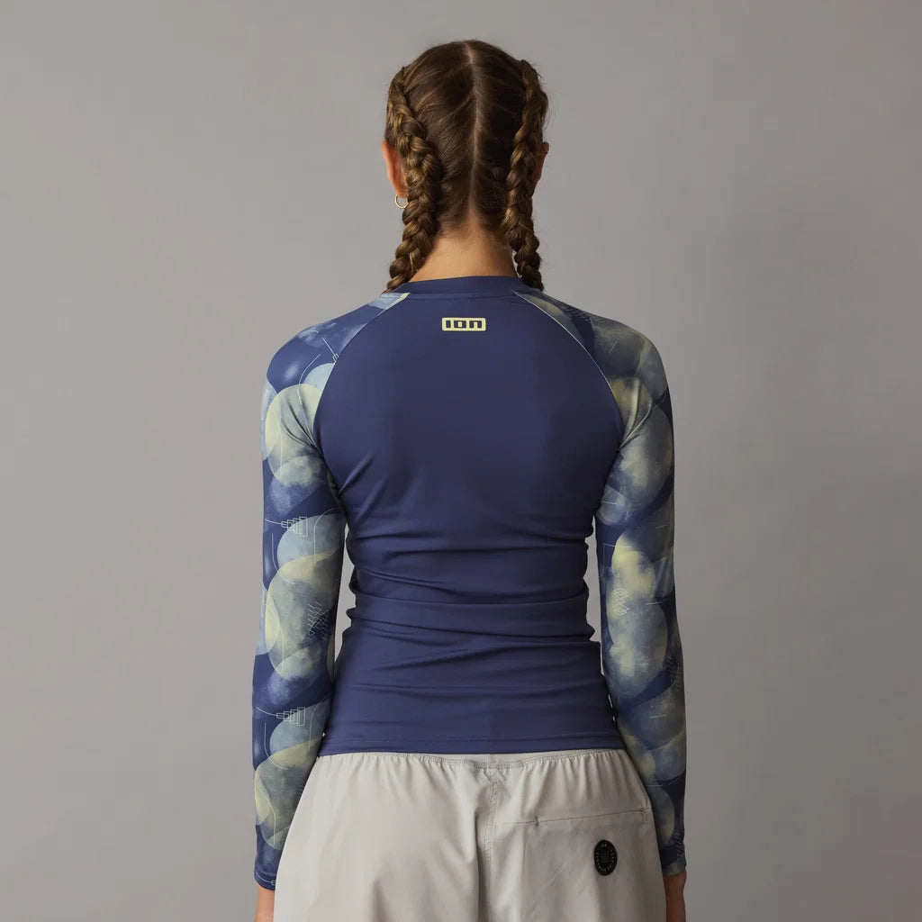 Women_long_sleeve_rashguard_ION_lizz_back.webp