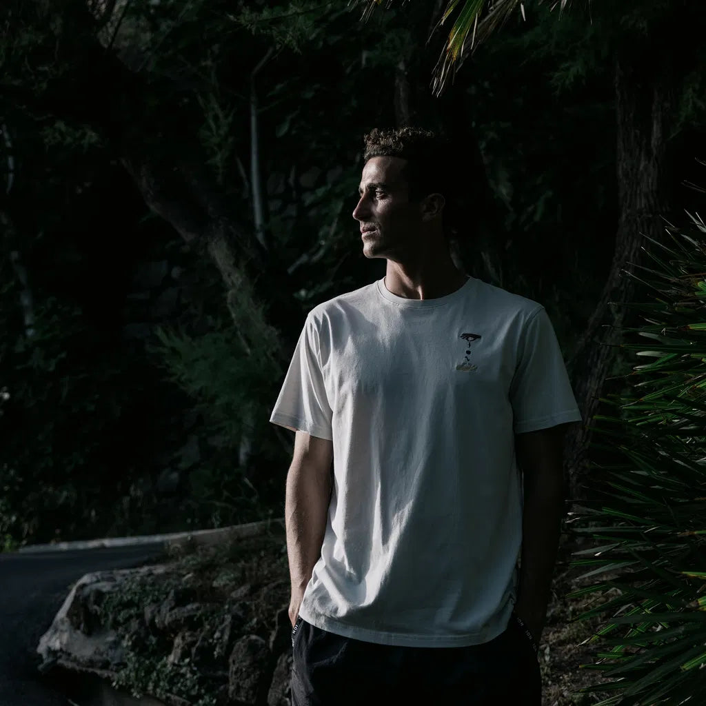 model-shots_apparel_0000s_0007_Tee-Palm-Huggers_Pale-blue.webp